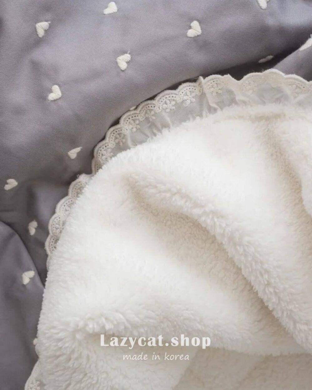 小愛心蕾絲 雙材質毛毯 (2) 【韓國毛毯】小愛心蕾絲 雙材質毛毯💟