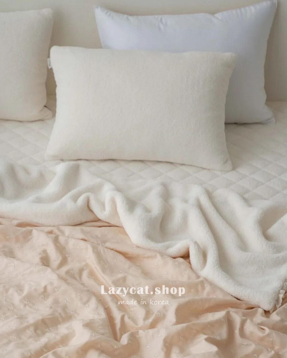 小愛心蕾絲 雙材質毛毯 (5) 【韓國毛毯】小愛心蕾絲 雙材質毛毯💟