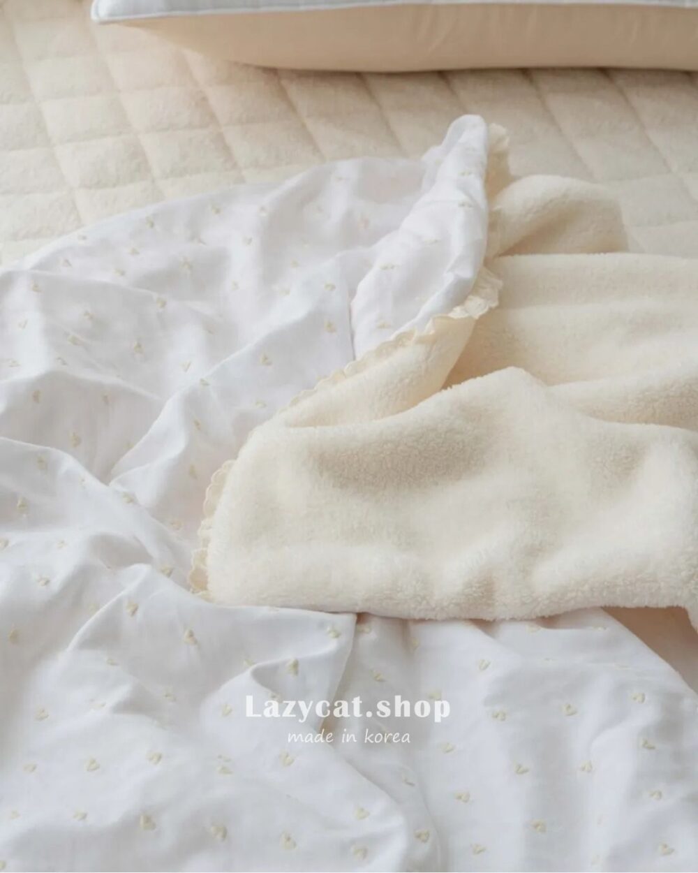 小愛心蕾絲 雙材質毛毯 (6) 【韓國毛毯】小愛心蕾絲 雙材質毛毯💟