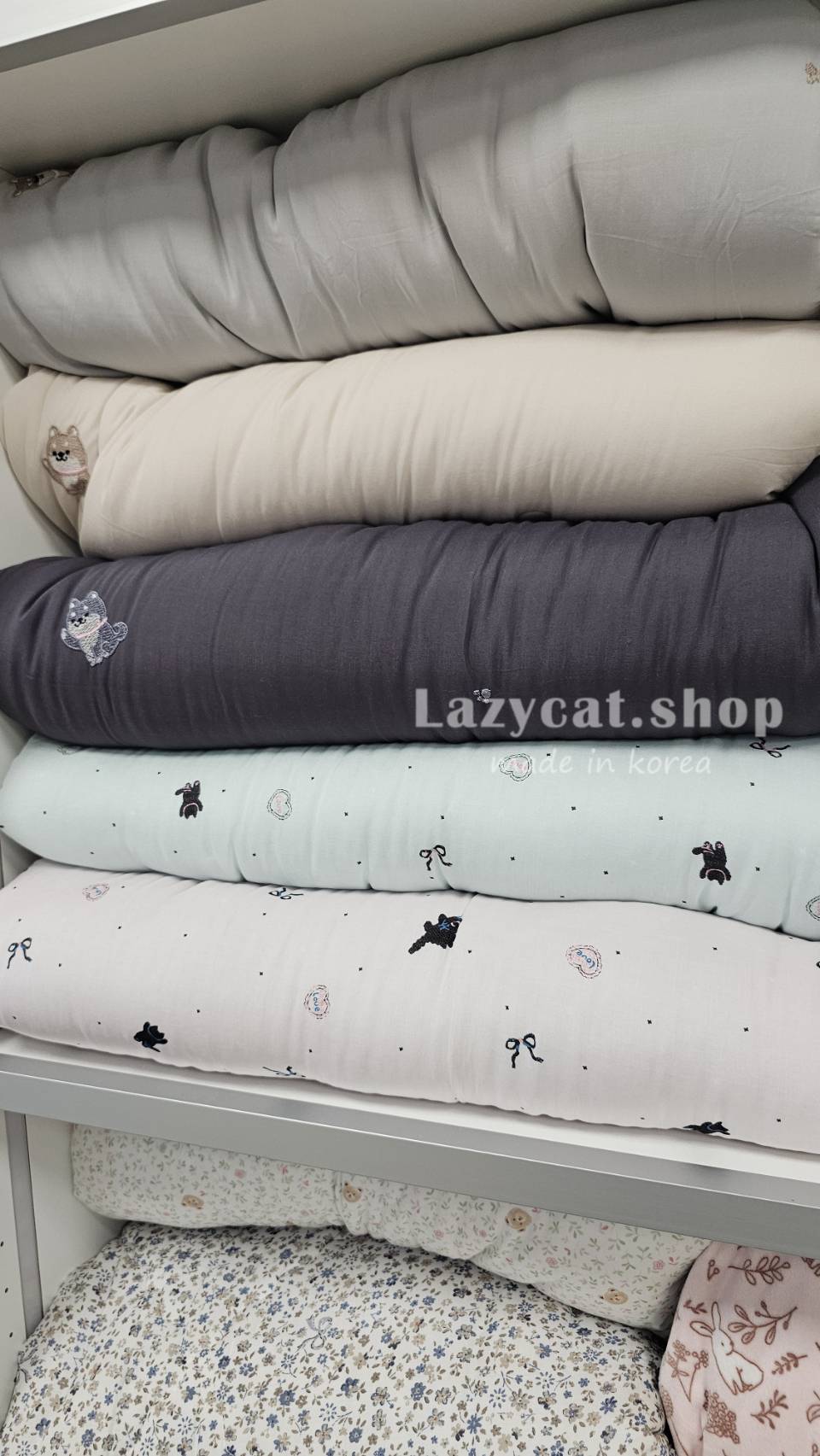 1699869 (預購)【韓國四季被】正韓🇰🇷刺繡微笑柴犬 中厚款四季被🐶