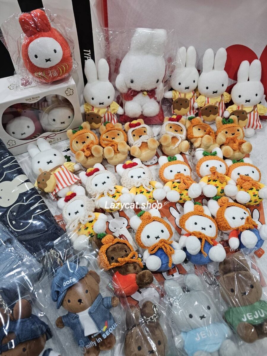 1809875-900x1200 (現貨)【日韓代購】miffy大阪/首爾限定款 達摩祈福招財 吊飾 娃娃