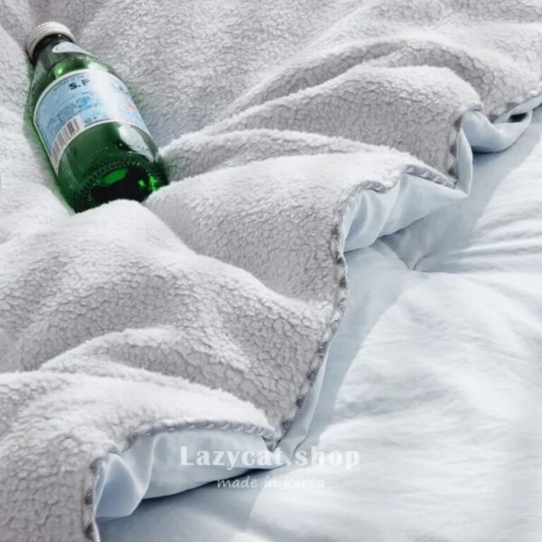 25fw2543 (預購)【韓國冬被】正韓🇰🇷小蝴蝶結羊羔毛 雙材質冬被🎀(只有單人)