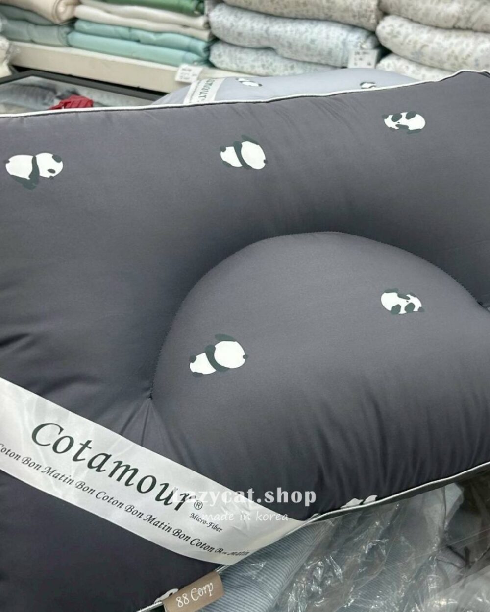 (預購)【韓國枕頭】正韓🇰🇷韓國好評🇰🇷新款✨️翻滾小熊貓 抗蟎枕頭