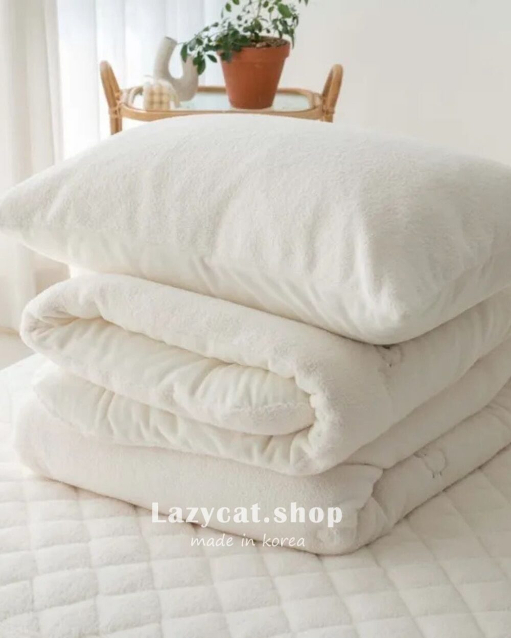 刺繡羊咩咩 雙材質冬被 (11) (預購)【韓國冬被】正韓🇰🇷刺繡羊咩咩 雙材質冬被🐑