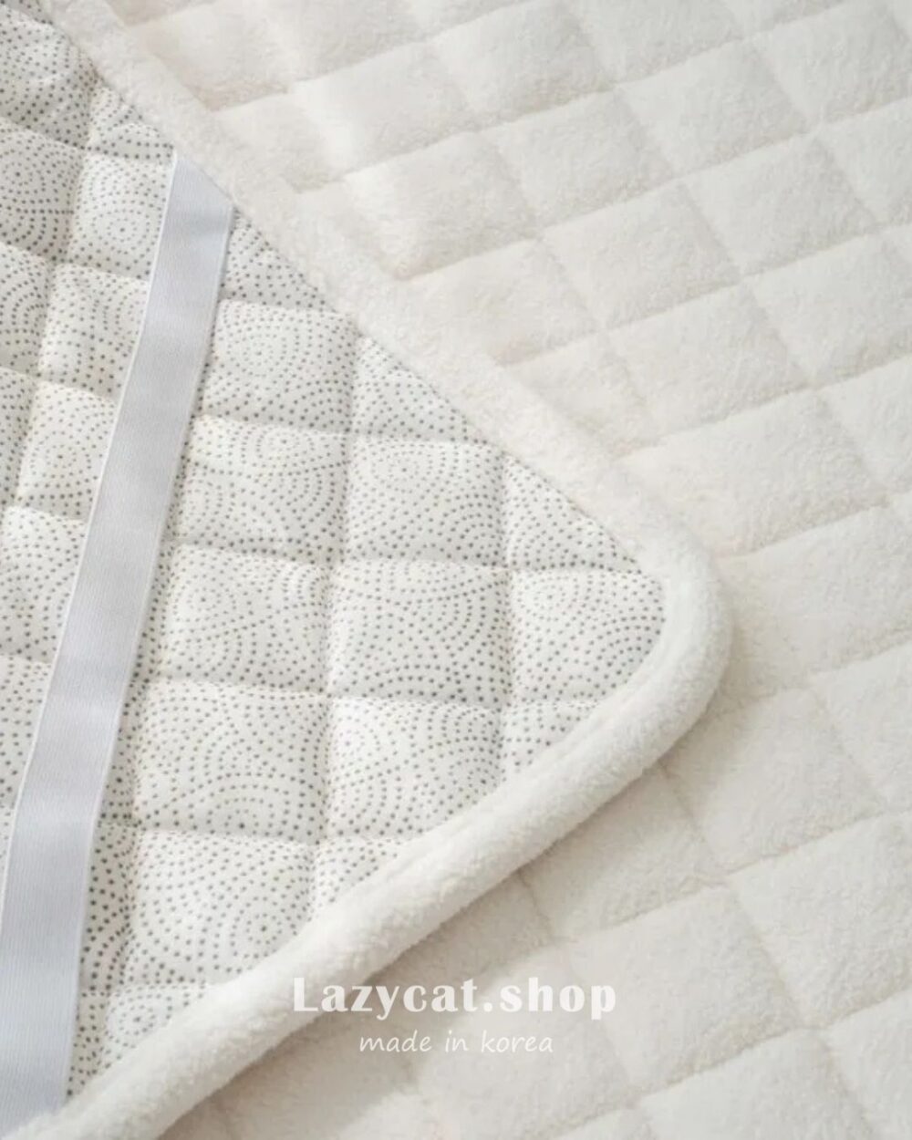 刺繡羊咩咩 雙材質冬被 (2) (預購)【韓國冬被】正韓🇰🇷刺繡羊咩咩 雙材質冬被🐑