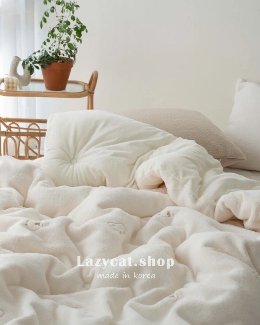 刺繡羊咩咩 雙材質冬被 (4) (預購)【韓國冬被】正韓🇰🇷刺繡羊咩咩 雙材質冬被🐑