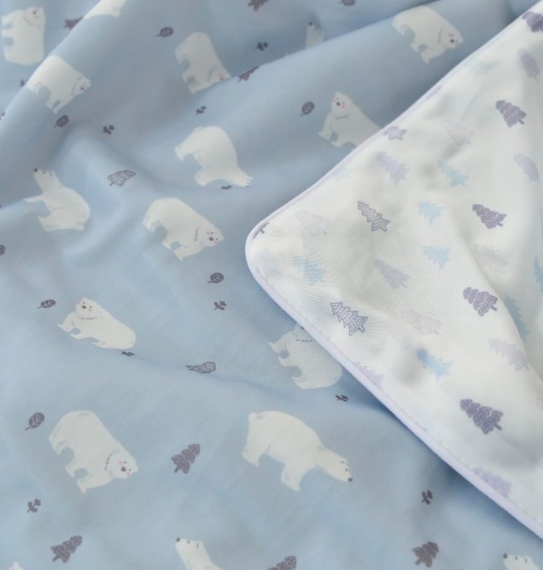 森林北極熊涼被 (1) (現貨)【韓國涼被】森林北極熊🧊涼被 -7度涼被