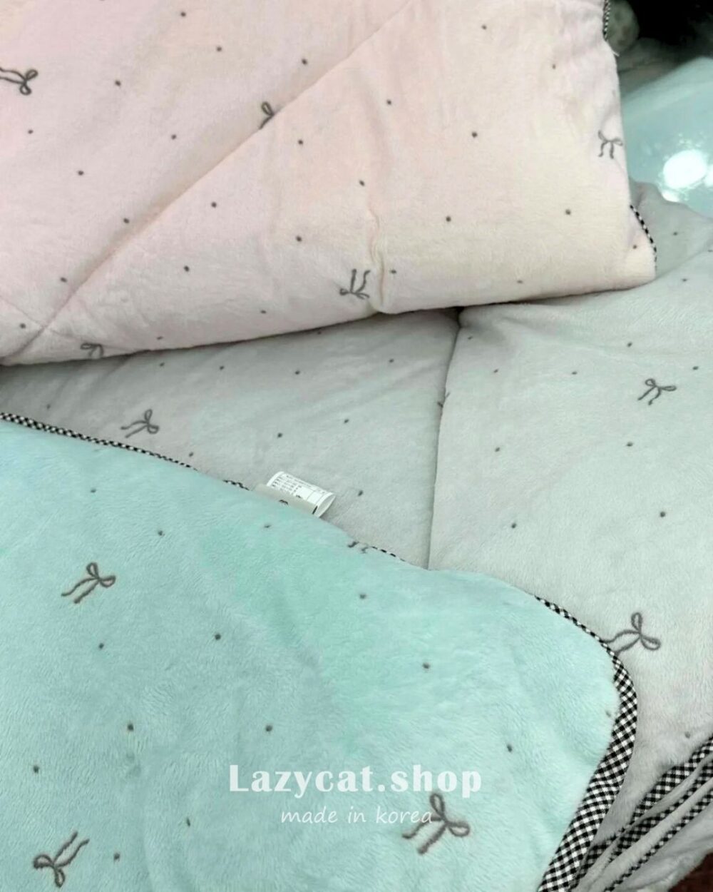 點點蝴蝶結毛絨🌡️毛絨冬被 (9) (預購)【韓國冬被】正韓🇰🇷點點蝴蝶結毛絨🌡️毛絨冬被