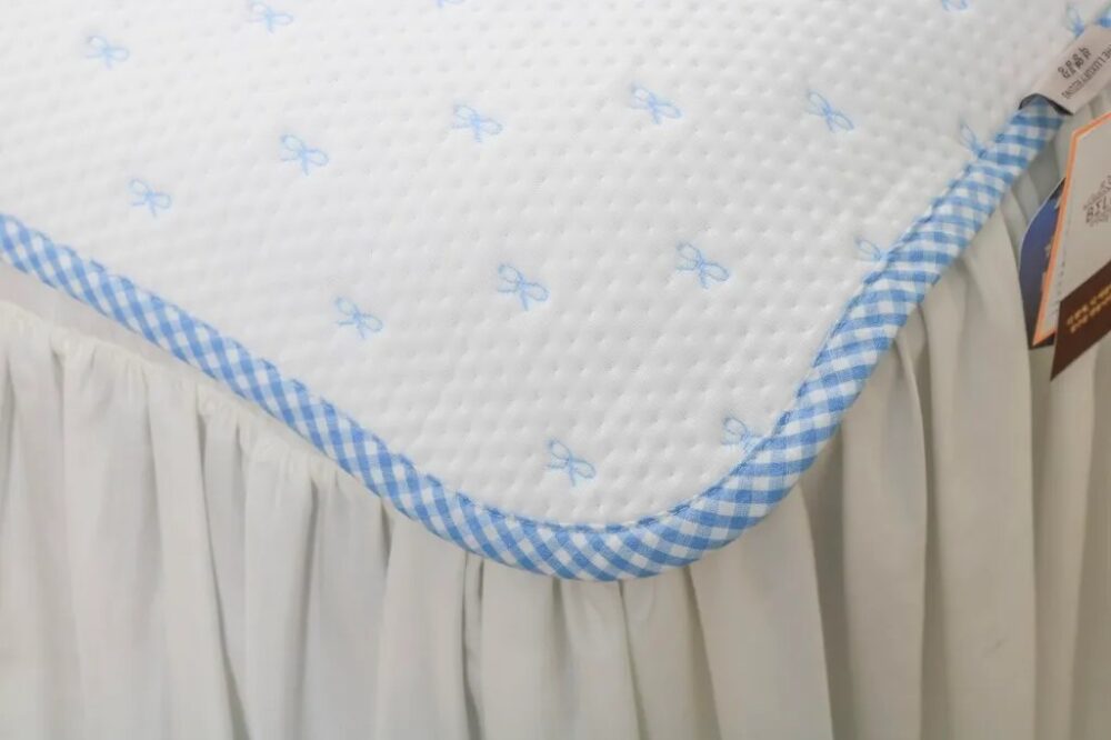 messageImage_1774846646797_0 (預購)【韓國床墊】正韓🇰🇷涼感點點蝴蝶結 涼感降溫床墊🧊