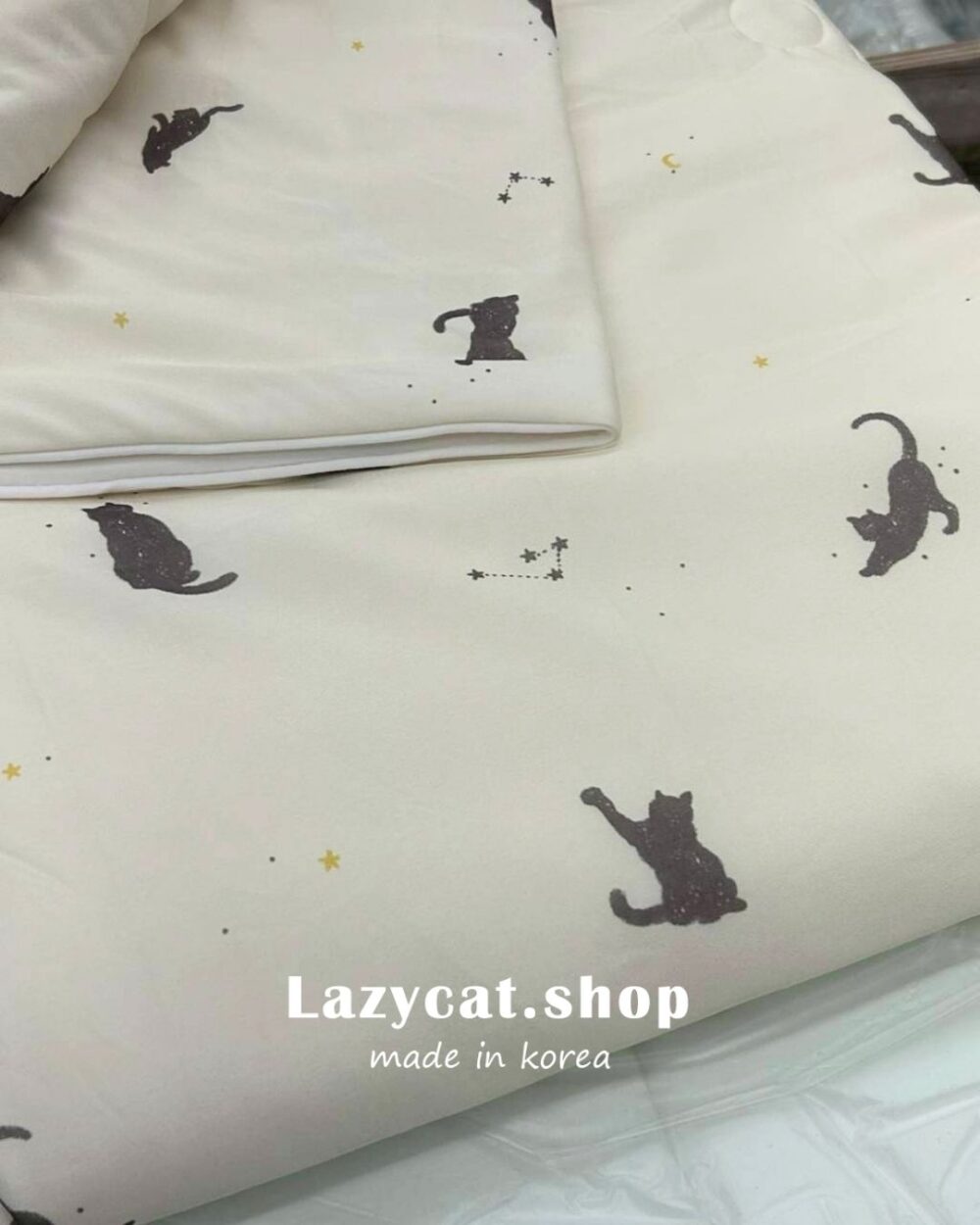 37 (預購)【韓國涼被】韓國OEM🇰🇷星星小黃狗/星星小黑貓 -7度涼被