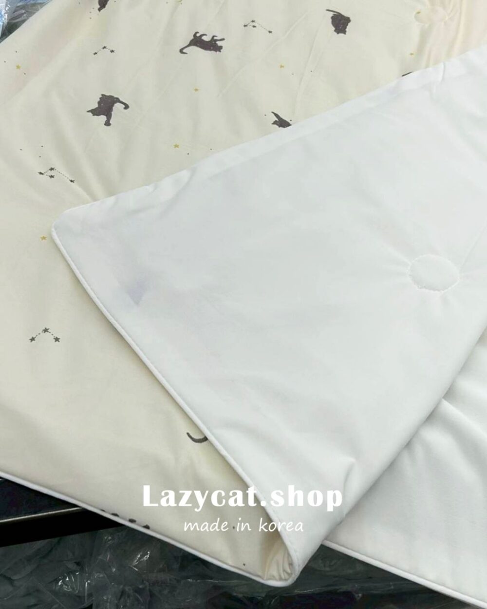 38 (預購)【韓國涼被】韓國OEM🇰🇷星星小黃狗/星星小黑貓 -7度涼被