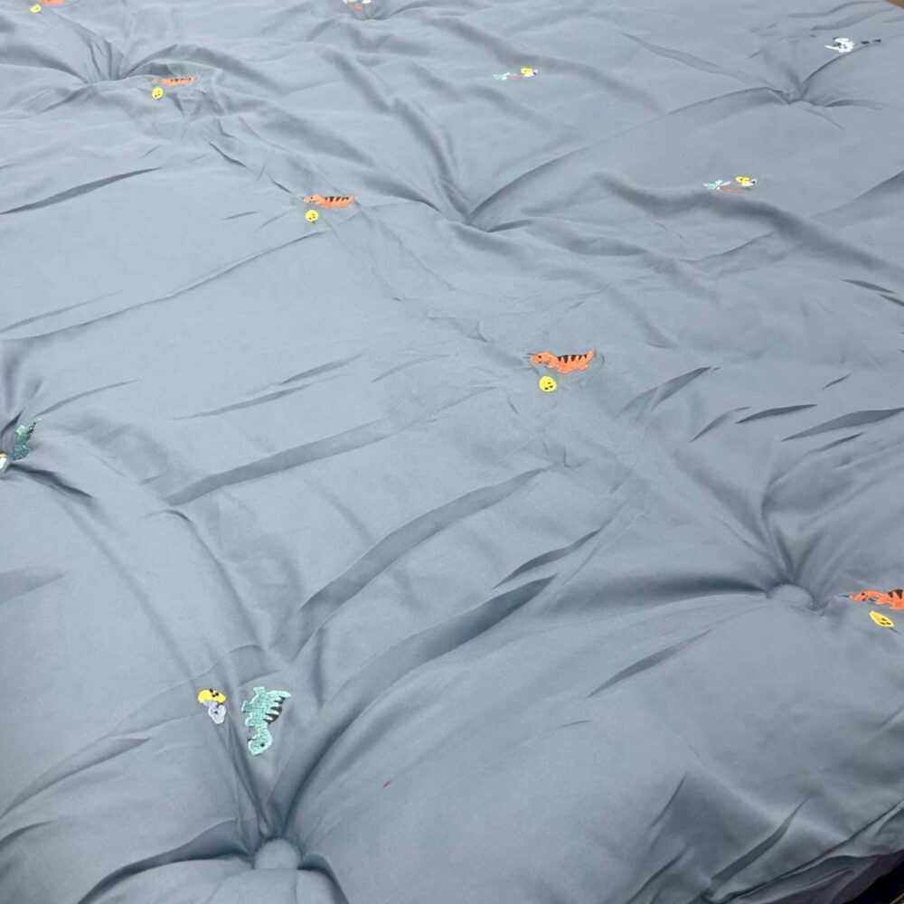 刺繡小恐龍 (6) (預購)【韓國四季被】正韓🇰🇷刺繡侏儸紀恐龍🦖薄款/厚款四季被