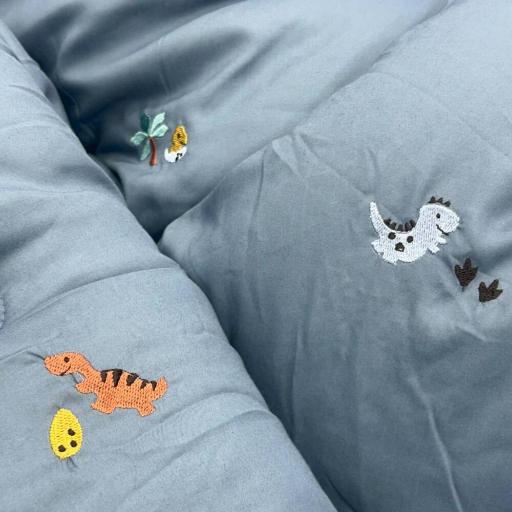 刺繡小恐龍 (8) (預購)【韓國四季被】正韓🇰🇷刺繡侏儸紀恐龍🦖薄款/厚款四季被